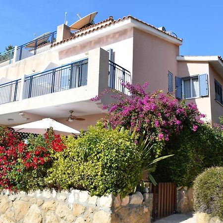 Townhouse In Paradise Gardens Пафос Экстерьер фото