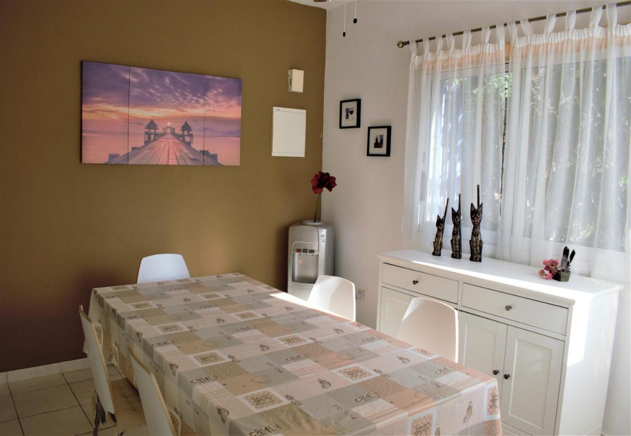 Townhouse In Paradise Gardens Пафос Экстерьер фото