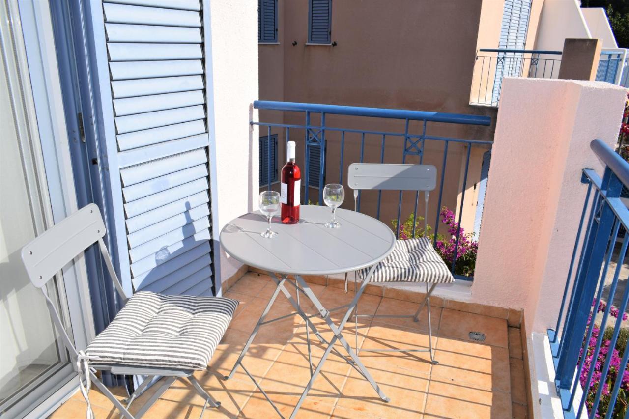 Townhouse In Paradise Gardens Пафос Экстерьер фото