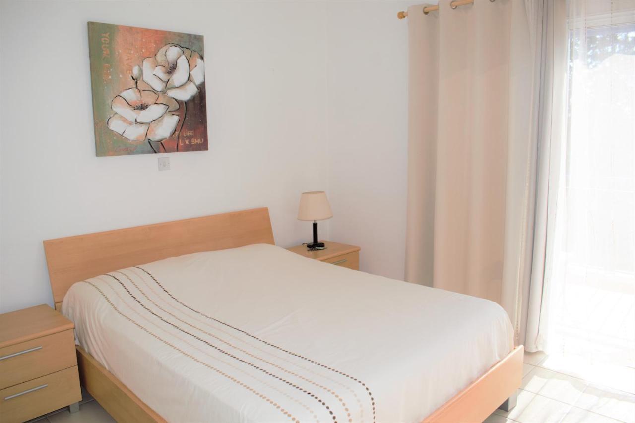 Townhouse In Paradise Gardens Пафос Экстерьер фото